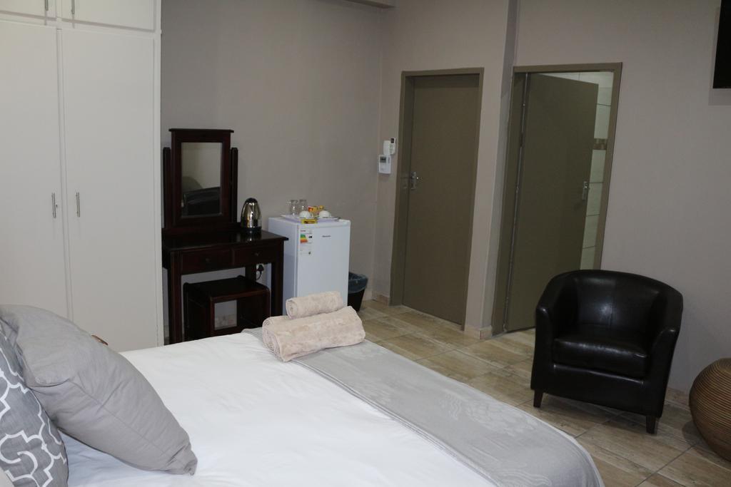 Hummingbird'S Nest Hotel Mbombela Ngoại thất bức ảnh